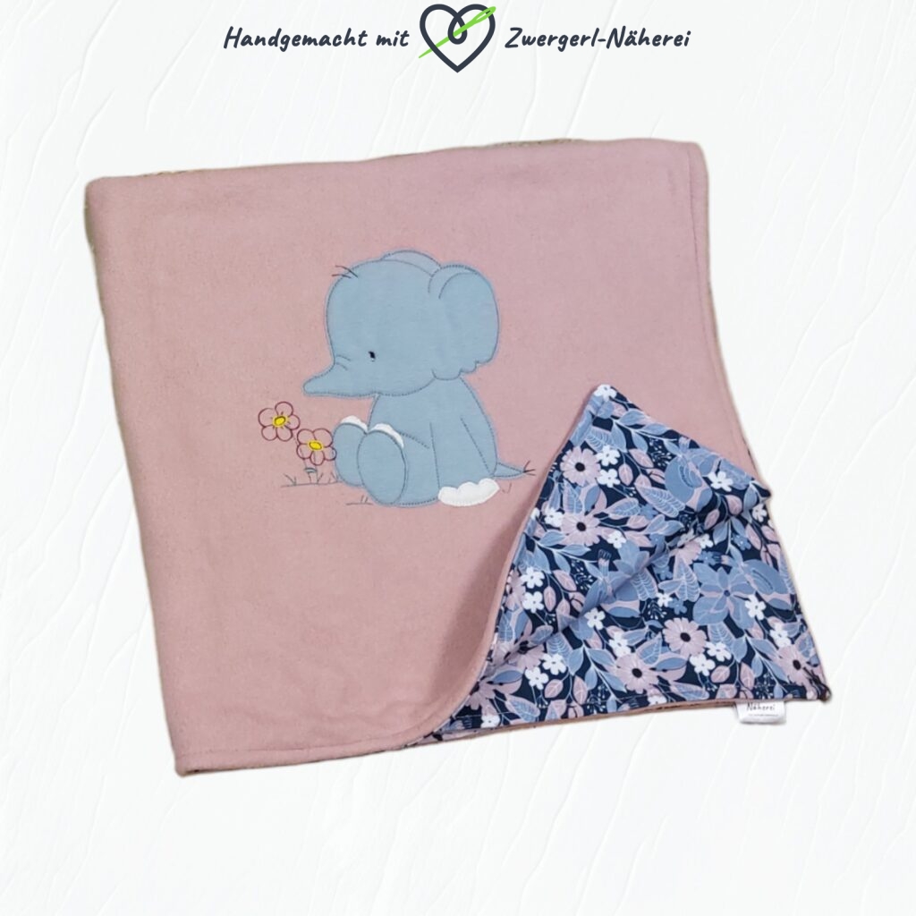 Kuscheldecke Altrosa mit Elefant-Stickapplikation umgeschlagen handmade für Babys und Kinder